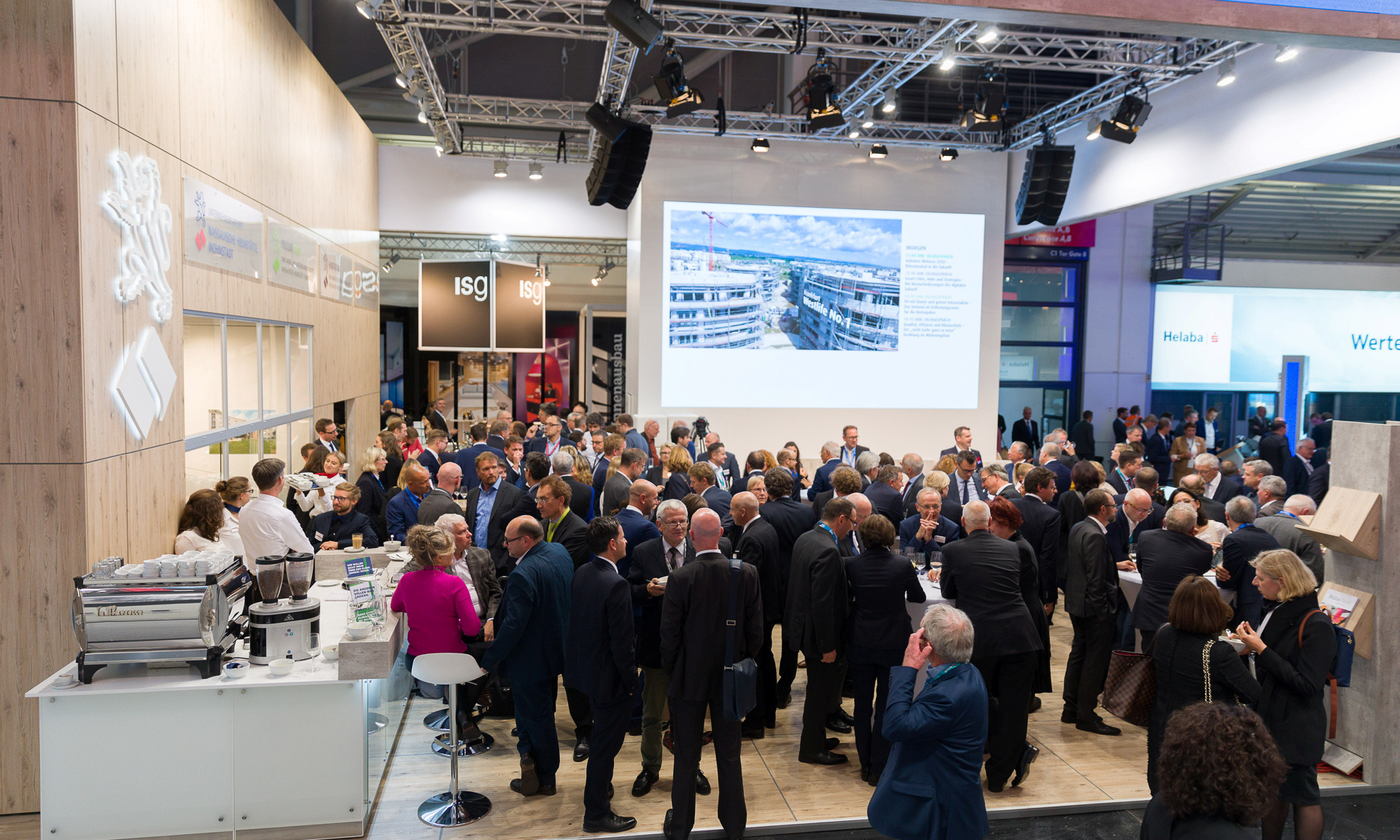 Hessen-Treff auf der EXPO REAL 2019 Reges Treiben während beim "Hessen-Treff" an unserem Messestand